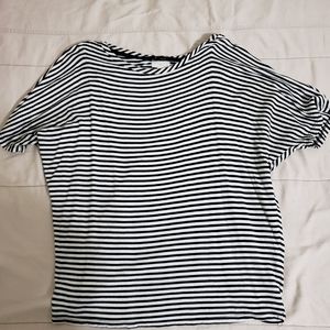 Short sleeve black and white striped top